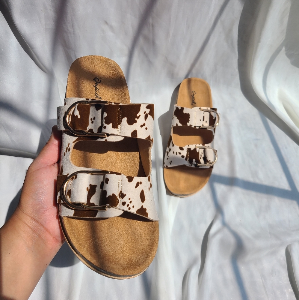 🚨Best Seller// Cow print Sandal - Picture 3 of 5